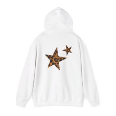 Elevate your casual wardrobe with this unisex garment-dyed sweatshirt, featuring a stylish star design on the back. Crafted from a luxurious blend of 80% ring-spun cotton and 20% polyester, this sweatshirt offers unmatched comfort and durability. The medium-heavy fabric (9.5 oz/yd²) ensures warmth while maintaining a soft, cozy feel. With a relaxed fit, rolled-forward shoulder, and back neck patch, it's designed for effortless style and comfort. The garment-dyed, color-blast fleece with a 100% c Back Print Hoodie, Leopard Print Hoodie, Star Hoodie, Hoodie Y2k, Y2k Hoodie, Y2k Clothes, Downtown Girl, Inspiration Mode, Print Hoodie