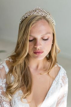 Elevate your bridal look to new heights with our exquisite HESSA CROWN. Handcrafted with intricate details and adorned with sparkling crystals, this crown is the epitome of elegance and grace. Pearl Comb, Crystal Crown, Bridal Look, Wedding Crown, Art Deco Earrings, Bride Look, Fragrance Design, Designer Clothes For Men, Modern Outfits