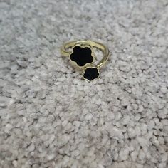 New. Never Worn, Adjustable If Needed Clover Ring, Women's Boutique, Boutique Jewelry, Ladies Boutique, Womens Jewelry Rings, Gold Black, Black And Gold, Women Jewelry, Boutique