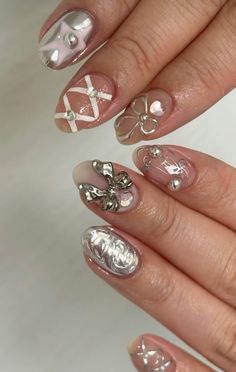 clawsbyizui Laufey Nails, Douyin Nails, Euphoria Nails, Nyc Nails, Vintage Nails, Y2k Nails, Soft Nails, Jelly Nails