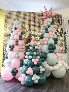 Winter Balloon Garland Backdrop, Pastel Christmas Balloon Garland, Pink Christmas Balloon Arch, Christmas Balloon Arch Winter Wonderland, Pink Balloon Christmas Tree, Balloon Christmas Trees, Pink Christmas Balloon Garland, Winter Balloon Garland, Winter Wonderland Balloons