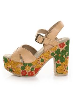 This is my mission: Find cork shoes, draw flowers on. Retro Wooden Heel Springs Heels, Retro Heels With 4-inch Heel For Spring, Retro Stacked Heel Heels For Spring, Retro Stacked Heel Spring Heels, Shoes Draw, Flower Power Fashion, Cork Shoes, Flower Heels, Draw Flowers