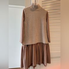 Size S For Both. The Dress Is Very Cute And Sweet. It Goes Very Well With The Vest! Max Mara Dress, Weekend Max Mara, Very Well, Max Mara, Womens Dresses, Red, Dresses, Women Shopping, Color