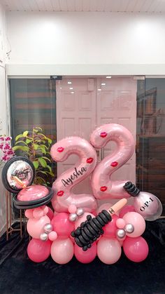 Birthday Balloons, Decor, Balloon Backdrop, Balloon Bouquet, Personalised Balloons, Personalised Gift, Gift Ideas, Celebration, Makeup Addicts Makeup Balloons, Balloon Bouquet Ideas, 40th Birthday Balloons, Balloon Arrangement, Balloon Bouquet Diy, Balloon Display, Graduation Balloons, Mini Balloons