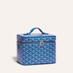 Stylish Luggage, Sweet 16 Gifts, Goyard Bag, Vanity Bag, The Muse, Pink Vibes, Vanity Case, Profile On Instagram, Circle Studs