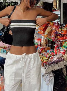 Striped Tube Top, Bandeau Tops, Bandeau Crop Top, Scandinavian Living, Looks Street Style, Mode Inspo, Looks Style, Mode Inspiration, Looks Vintage