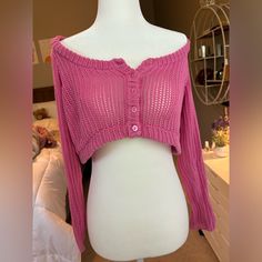 Never Worn Pink Shredded Sweater, Pink Cropped Knit Sweater, Knitted Crop Top, Knit Crop Top, Knit Crop, Shoulder Sweater, Pink Ladies, Off The Shoulder, Crop Top