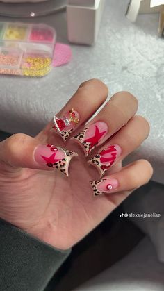 Freestyle Nail Designs, Shorties Nails, Cute Nail Ideas, French Tip Acrylic Nails, Classy Acrylic Nails