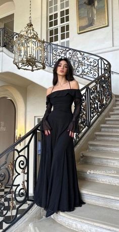 Long Black Evening Dress, Classy Prom, Classy Prom Dresses, Mermaid Prom Dress, Dress Birthday, Prom Dress Inspiration, Birthday Outfits, Pretty Prom Dresses, Black Evening Dresses