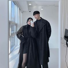 Black Matching Couple Outfits, Korean Trench Coat Outfit, Matching Couple Outfit, Korean Fits, Couple Matching Outfits, Couple Fits, Trench Coat Outfit, Cute Couple Outfits, Bff Outfits