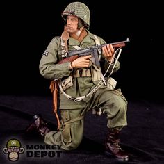 Later OD Green uniform from Monkey Depot Fury Movie Poster, American Uniform, Green Uniform, Ww2 Uniforms, 101st Airborne, Tactical Training, Scale Figures