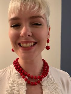 Mid Century Red Drop and Dangle Statement Earrings, Cheerful Swingy Signed Vintage Costume Jewelry  Fun Post Earrings - I think the signature is Dauplaise - hard to read  1 7/8 inches long  Red Acrylic plastic beads & Cabochons set in shiny Goldtone  60s or 70s  In excellent collected vintage condition  Arrives  polished &  gift nicely 🎀 www.fivebunniesbyMoxie.com  an Etsy shoppe 🌿 Curated by moxie🐰 & mommy🌸 www.MySoulRepair.com  www.MySoulRepair.NYC  glamour jewelry & gifts Baddie Wedding, 60s Earrings, Glamour Jewelry, Bunny Earrings, Holiday Costumes, 50s Style, Vintage Inspired Jewelry, Red Jewelry, Acrylic Plastic