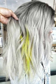 Salt And Pepper Hairstyles, Grey Hairstyles, Pepper Hair, Salt And Pepper Hair, Silver Highlights, How To Lighten Hair, Blending Gray Hair, Color Spray