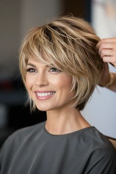 20 Trendy Shag Haircut Ideas for 2025: Short, Long, Curly, and Modern Looks Shag Cuts For Fine Hair, Subtle Shag Haircut, Shag Hairstyles Short, Pixie Shag Haircut, Short Shag Haircut, Shag Haircut Ideas, Styles With Bangs, Long Shag, Short Shag Haircuts