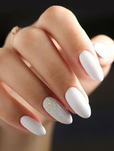 White Almond Nails, Nails March, January Nails, White Acrylic Nails, Art Hacks, Almond Nails Designs, White Nail Designs, Nails For Kids