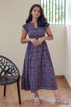 Cotton Frock Pattern For Women, Pen Kalamkari Frocks For Women, Simple Frock Designs For Women, Simple Kurti Designs Casual, Cotton Frock Designs For Women, Churidhar Designs For Stitching, Cotton Frocks For Women, Cotton Dress Pattern Indian