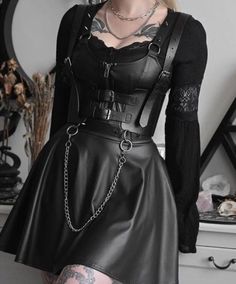 Goth Outfit, Alt Fashion, Gothic Outfits, Goth Outfits, Alternative Outfits, Grunge Style, Teenage Fashion Outfits, Edgy Outfits, Dark Fashion