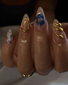 Gold Accent Nail Ideas, Blue With Gold Nails, Bloom Nail Art, Gold Nail Inspo Acrylic, Gold Blue Nails, Gold 3d Nails, Blue 3d Nails, White And Gold, Gold And Blue Nails