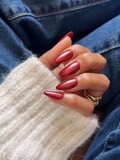 12 Red Wedding Nails Looks Inspired by the Red Nail Theory Nail Theory, Red Chrome Nails, Chrome Manicure, Berry Nails, Gold Chrome Nails, Shellac Manicure, Milky Nails, Chrome Nails Designs