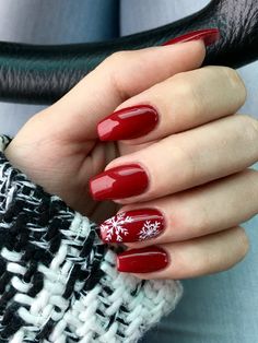 Red Snowflakes Nails, Dark Red Nails With Snowflake, Red Snowflake Nails Acrylic, Red Nails With Snowflake Design, Red Nails With Snowflake, Red Snowflake Nails, Dark Red Christmas Nails, Gel Christmas Nails, Res Nails