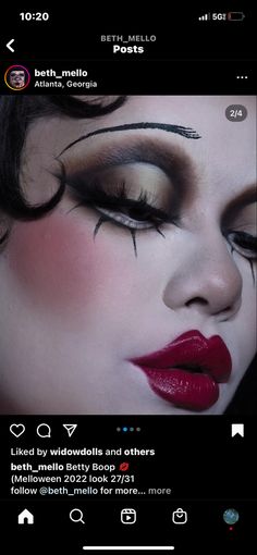 1920 Halloween Makeup, 1920s Circus Makeup, 20s Makeup Black Women, 1920s Makeup Halloween, Vintage Makeup Inspiration, Vintage Showgirl Makeup, 1920 Goth Fashion, 20s Goth Makeup, 1920s Cabaret Makeup