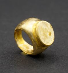 Handmade impressive unisex woman or man brass ring. This ring is a combination between a seal ring and a signet style ring, not a regular design but a one of a kind solid material look. ❤ material : brass ❤Measurements: Top (ellipse) : 1.2 cm / 0.47inch                          1.4 cm / 0.55 inch ring top height  0.6 cm /0.24  inch Thickness: 0.7 cm up to 1.3 cm / 0.27 - 0.51  inch As the size gets bigger thickness is thinner. Due to the nature of my designs- sizing are approx. and might be slightly changed. ❤ Packaging: All my jewelry are sent in a labeled jewelry box with a ceramic bottom signed by the artist, ready to keep or give away. If you wish to add a personal note- simply leave me a message and I will include on a sweet little greeting card. ❤ Guarantee: In case of any issue, ite Seal Ring, Brass Ring, Ring Collections, Signet Ring, Rings Statement, Favorite Jewelry, Statement Rings, My Jewellery, Beautiful Colors