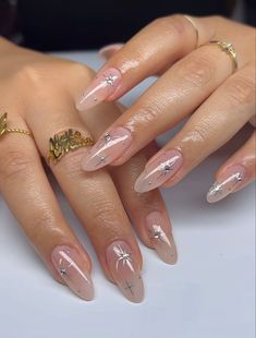 #aesthetic #girl #cleangirl #nails Subtle Color Nails, Nail Ideas Chic, January Nails Aesthetic, Design On Clear Nails, Korean Aura Nails, Nails With Sparkle Design, Sade Nails Art, Solid Nail Designs, Clear Nails Design