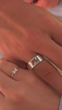 Vday Gifts, طابع بريدي, Gifts For Boyfriend, Couple Jewelry, Butterfly Ring, Matching Jewelry, Birthday Gifts For Boyfriend, Couple Rings, Couple Aesthetic