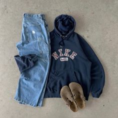 Hiking Outfit Fall Men, Camp Outfits Aesthetic, Navy Hoodie Outfit, Jeans And Hoodie Outfit, Pinterest Man, Outfit Inspo Cold Weather, Street Fashion Men Streetwear, Outfit Inspo Casual, Guys Clothing Styles