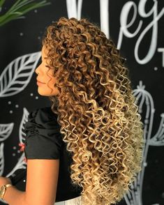 Random Hairstyles, Crochet Braids Hairstyles Curls, Stylish Hair Colors, Tiny Curls, Curly Crochet Hair Styles, Braided Hairdo, Cute Curly Hairstyles, Mega Hair