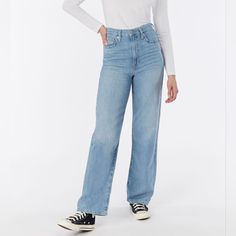 Brand New With Tags, Never Worn Levi's Women's Jeans High Waisted Straight Style Light Blue Wash (Color Sold As "In A Pinch") Size: 26w, 31l Rise: 12" Leg Opening: 18" Material: 85% Cotton, 15% Hemp These Jeans Feature A Super High Rise And Are Relaxed Through The Hip And Leg. This Style Is Not Rigid, But A More Soft And Comfortable Denim. Any Offers Are Welcome! Levi Ribcage Jeans, Nirvana Fashion, High Waisted Straight Jeans, Ribcage Jeans, Black Mom Jeans, Cropped Wide Leg Jeans, Jeans High Waisted, Straight Crop Jeans, High Waisted Mom Jeans