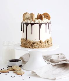 there is a cake with cookies and cream on it