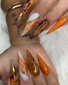 Autumn Nails With Rhinestones, Fall Encapsulated Nails, Fall Stilleto Nails, Novemember Nails, Call Nails, Fall Sets Nails, Acrylic Nails Stiletto, Stilleto Nails Designs, Fall Acrylic