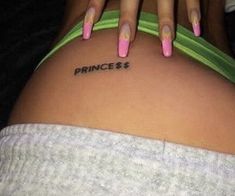 Pretty Hand Tattoos, Pretty Tattoos For Women, Dope Tattoos For Women, Cute Tattoos For Women, Classy Tattoos, Discreet Tattoos, Girly Tattoos, Dainty Tattoos, Subtle Tattoos