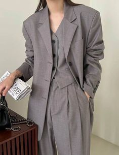 Woman In Suit, Everyday Fashion Outfits, Aesthetic Fits, Suit Fashion