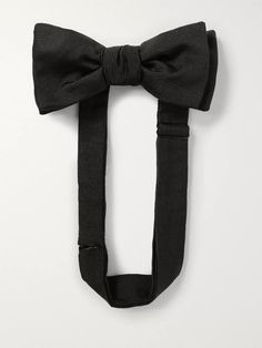 Black Silk-faille, Self-tie, Hook And Eye Fastening, 100% Silk, Dry Clean, Made In England EXCLUSIVE AT MR PORTER. Be sure to finish off your formalwear with this classic bow tie by Drake's for Kingsman. Flawlessly handcrafted in England from exquisite silk-faille, it exudes timeless panache. Shown here with Kingsman shirt. Designer Ties For Black Tie Events, Black Silk Tie For Formal Occasions, Black Silk Ties For Formal Occasions, Classic Black Ribbon Tie, Black Bow Tie For Black Tie Events, Pre-tied Fitted Ties For Black Tie Occasions, Fitted Pre-tied Ties For Black Tie Events, Elegant Black Silk Tie, Classic Black Ribbon Ties For Formal Occasions