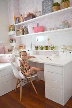 Study Room Design, Kids Bedroom Designs, Study Room Decor, Girl Bedroom Designs, Room Design Bedroom, Small Room Bedroom, Study Table