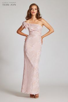 Color_Pink Gold Mob Gowns, Glam Dresses Long, Carmen Dress, Draped Gown, Drape Gowns, Mother Of The Bride Gown, Mother Of Groom Dresses, Shoulder Stretch, Mob Dresses