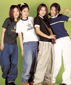 90s Kpop Fashion, Step Up Fashion, Dress As Your Favorite Character, 90s Korean Fashion Street Styles, 90s Highschool Fashion, Fin Kl Kpop, 2nd Gen Kpop Outfits, Friends Tv Outfits, 2000s Tomboy Fashion