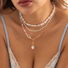 48547112157478 Neck Accessories Jewelry, Pearl Chain Necklace, Neck Accessories, Pearl Heart, Vintage Jewelry Necklace, Neck Jewellery, June Birthstone, Bead Chain, Vintage Pearls