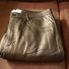 Leather Pants Size 14 Olive Green Cargo Pants, Casual Glam, Clothes Pants, Elastic Waist Jeans, Blue Scrubs, Eileen Fisher Pants, Clothes Black, Lululemon Align Pant, Pixie Pants