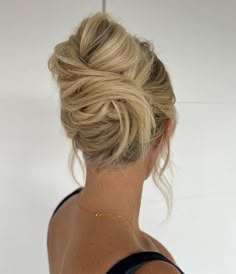 Big Lantern, Thin Hair Updo, Collar Work, Event Hair, Mother Of The Bride Hair, Bridal Hair Updo, Peinados Recogidos, Updos For Medium Length Hair, Long Hair Updo