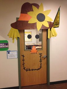 Scarecrow Bulletin Board Ideas, Scarecrow Bulletin Board, Spanish Doors, Fall Classroom, School Doors, Bulletin Board Ideas, Room Mom, Office Door