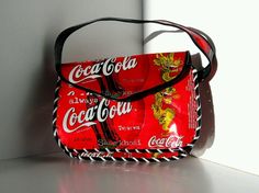 Purse Bookshelf Clutter, Coca Cola Party, Coca Cola Merchandise, Coca Cola Life, Cocoa Cola, Coke Collectibles, Coca Cola Decor, Soda Can Crafts, Coca Cola Brands