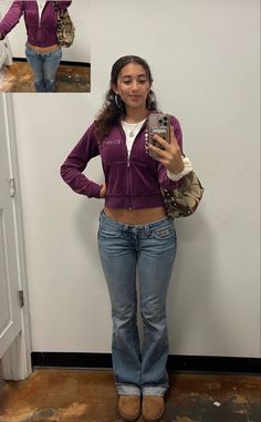 y2k fits Latina Fashion Outfits Fall, Fall Outfits Low Rise Jeans, Low Waisted Flared Jeans Outfit, 2000s Highschool Outfits, Gap Outfits Aesthetic, Y2k Outfits Street Styles Skirts, Green Flared Pants Outfit, Thrift Inspo Outfits, Low Rise Jeans Outfit Fall