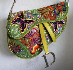 Vintage Dior Saddle Bag, Embroidered Butterfly, Luxury Purses, Fancy Bags, Louis Vuitton Pochette, Bag Collection, Trotter, Mode Inspo