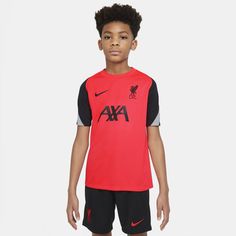 Strike Liverpool FC Camiseta de fútbol de manga corta - Niño/a - Rojo Football Tops, Nike Football, Recycled Polyester Fabric, Black Wolf, Nike Sports, Nike Dri Fit