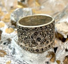 Stunning vintage sterling marcasite ring. Size 6.  Condition is very good! No stones missing. Back of ring has some wear that shows this ring was loved. Marcasite Ring, Chicago Il, Rings Statement, Sterling Silber, Statement Rings, Jewelry Rings, Ring Size, Size 6, Etsy Uk