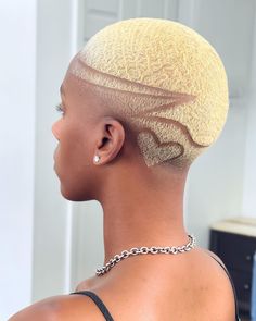 Short Hair Designs, Shaved Hair Cuts, Low Fade Haircut, Short Shaved Hairstyles, Shaved Hair Designs, Tapered Natural Hair