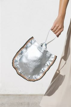 Pochette Diy, Silver Bag, Silver Bags, Lv Bags, Perfect Handbag, Bag Silver, Summer Inspiration, Eco Bag